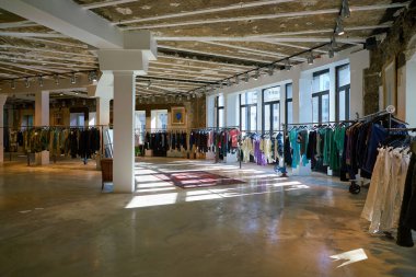 Düsseldorf 'ta Mağaza