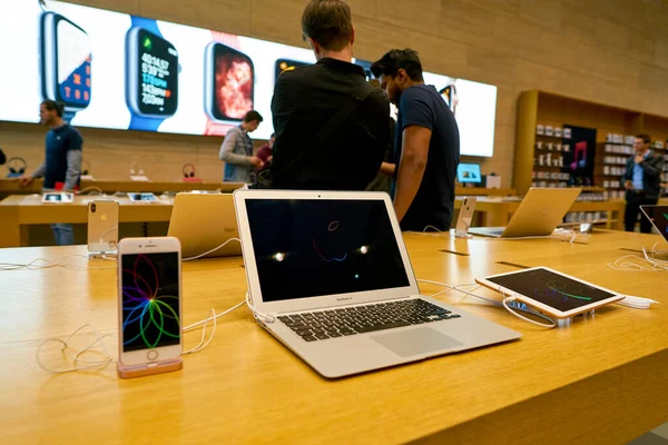 Tienda Apple — Foto de Stock