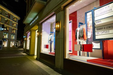 Düsseldorf 'ta Mağaza