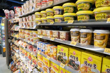 Benimle birlikte bakkal