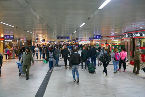 Dusseldorf hauptbahnhof — Foto de Stock
