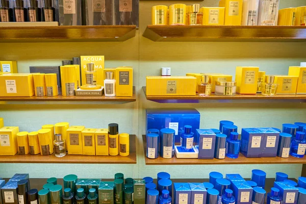 Loja de perfumes — Fotografia de Stock