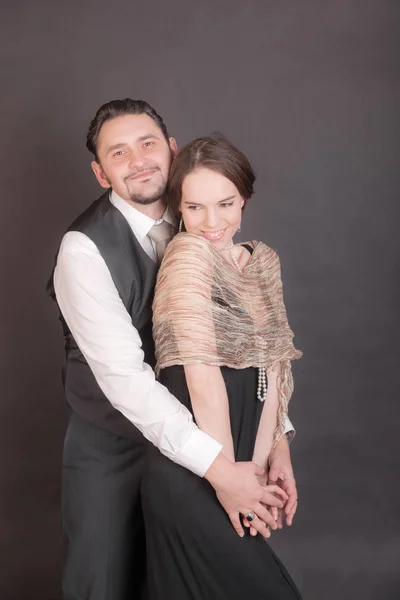 Retrato Estudio Una Pareja Enamorada — Foto de Stock