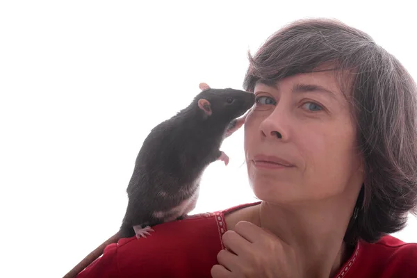 Portrait Une Femme Avec Rat Domestique Noir Isolé — Photo