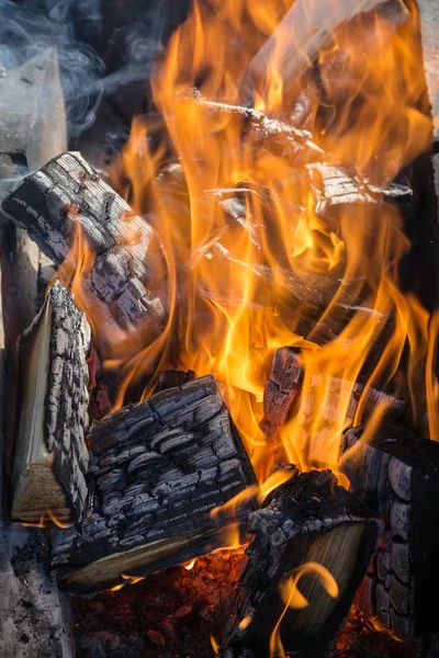 Queima Fogo Carvão Madeira Perto — Fotografia de Stock