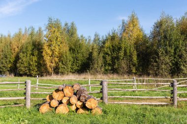 çit, Kuru günlükleri ile kırsal manzara