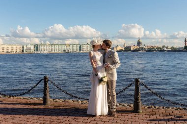 Sankt-Peterburg onların düğün günü mutlu çift