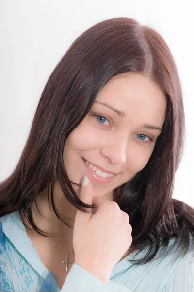 Retrato Una Chica Con Los Ojos Azules Cerca —  Fotos de Stock