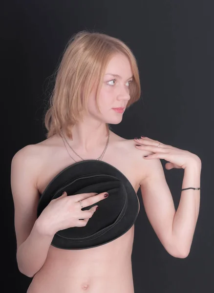 Retrato Una Chica Desnuda Con Sombrero —  Fotos de Stock