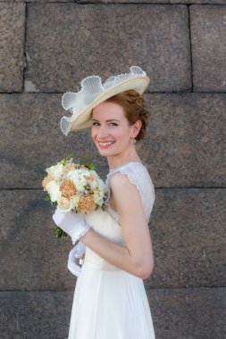 duvara karşı gelin portresi