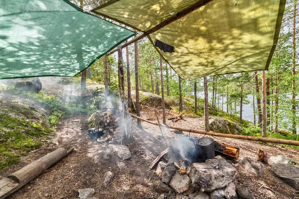 Caminhadas Acampamento Floresta Verão — Fotografia de Stock