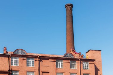 yüksek tuğla boruyla Yapı Sanayi