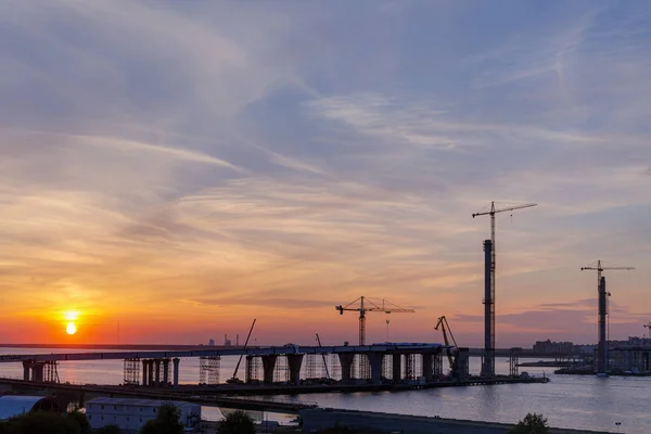 Bouw Website Brug Baai Bij Zonsondergang — Stockfoto