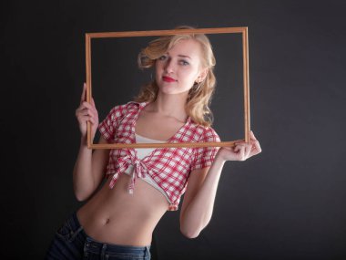 bir kızın portresi Studio