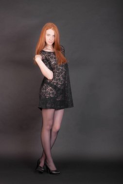 uzun kızıl saçlı şehvetli kız