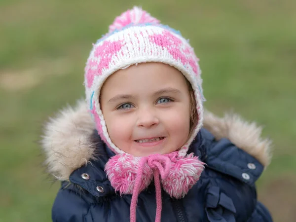 Emotional portrait of a little girl — Stock Photo, Image