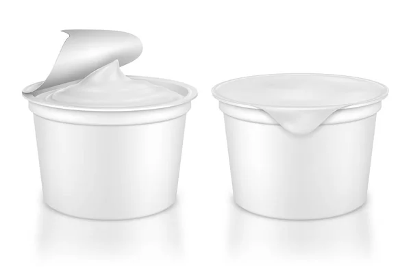 Vektor Reális Műanyag Csomagok Joghurttal — Stock Vector
