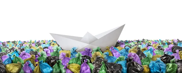 Поняття Забруднення Паперовий Човен Плаває Морі Сміття — стокове фото