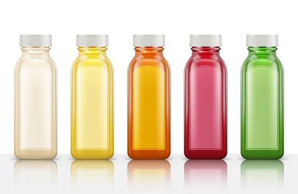Bottiglie Succo Plastica Isolate Sfondo Bianco Illustrazione Vettoriale — Vettoriale Stock