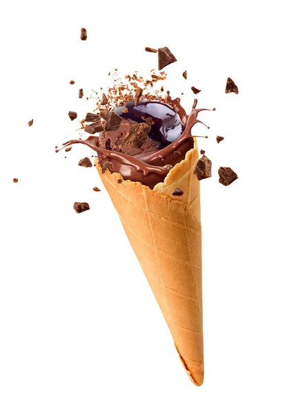 美しく散乱チョコレートとチョコレート アイス クリーム — ストック写真