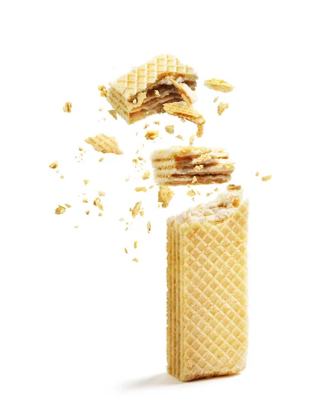 Wafels Gebroken Half Geïsoleerd Witte Achtergrond — Stockfoto