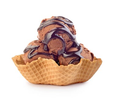 Çikolatalı dondurma waffle sepet içinde