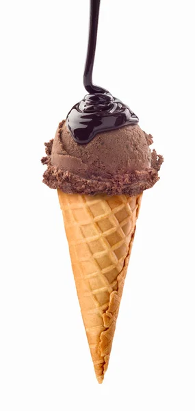 ワッフル カップ チョコレートでチョコレート アイス クリーム — ストック写真