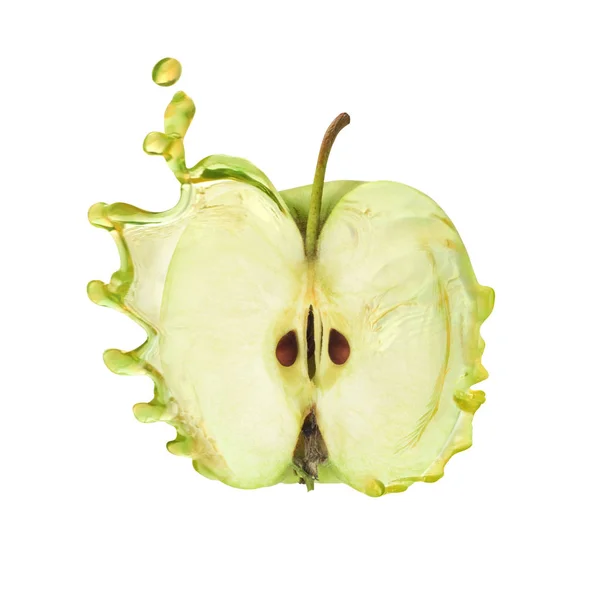 Яблочный сок с разрезанным яблоком на белом фоне — стоковое фото