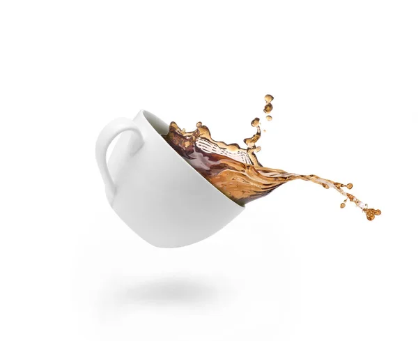 咖啡飞溅在白色杯子隔离 — 图库照片