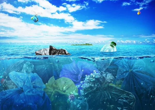 Morze Pełne Śmieci Tle Natury Uratuj Planetę — Zdjęcie stockowe