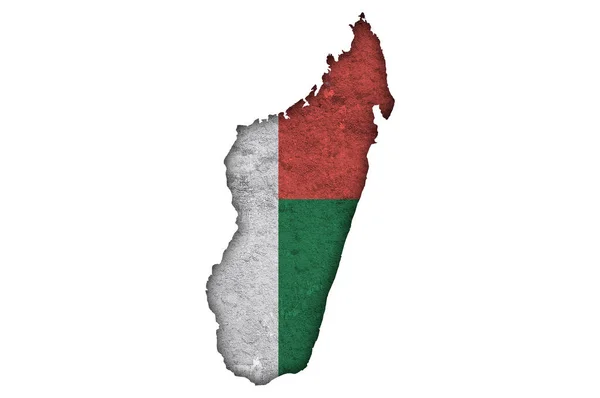 Karte Und Flagge Madagaskars Auf Verwittertem Beton — Stockfoto
