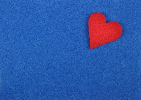 Сердце Войлока Синем Фоне — стоковое фото