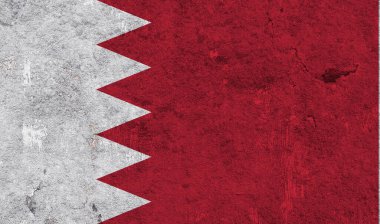 Yıpranmış betonun üzerinde Bahreyn bayrağı