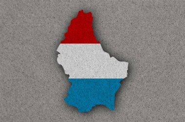 Lüksemburg haritası ve bayrağı keçede