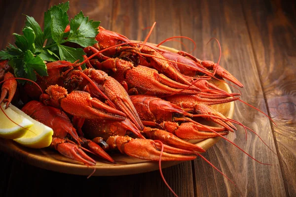 Delicious boiled crayfishes with seasoning with seasoning — Stock Photo, Image