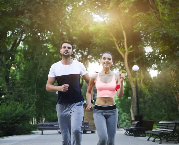 Couple Jogging Extérieur Les Coureurs Entraînent Extérieur Travaillant Dans Parc — Photo