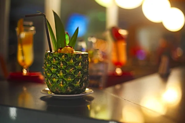 Pina Colada Kokteyl Bar Counter — Stok fotoğraf