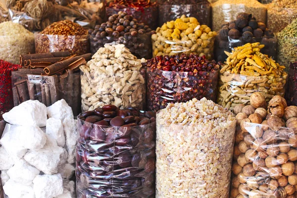 Gewürze Und Kräuter Werden Straßenstand Auf Dem Traditionellen Arabischen Markt — Stockfoto