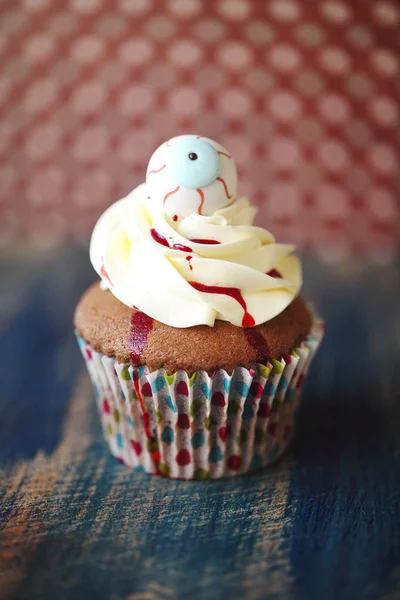 Halloween Ontwerp Zelfgemaakte Cupcake Donkere Achtergrond — Stockfoto