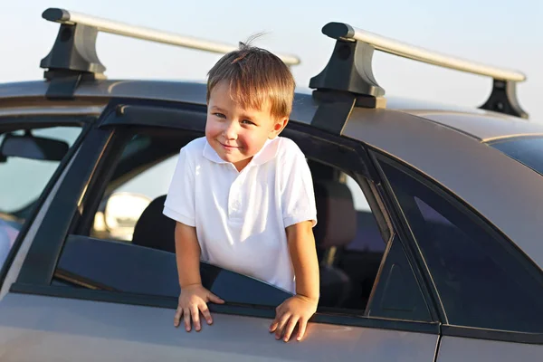 Portrait Smiling Little Boy Beach Car Holiday Travel Concept — Stock Photo, Image