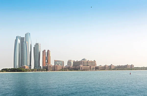 Emirates Palace Skyscrapers Abu Dhabi Abu Dhabi Capital Second Most — Stock Photo, Image