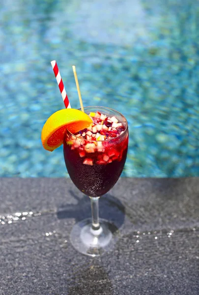 Refreshing Classic Fruit Sangria Punch Pool — Stock Photo, Image