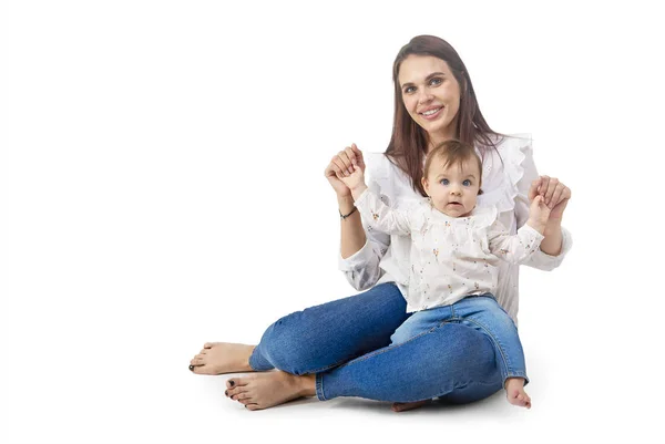 Amare Madre Sua Bambina Isolata Sfondo Bianco — Foto Stock