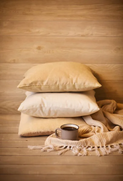 Cozy Background Pillows Cup Beverage Blurred Wooden Wall Symbol Warmth — Stock Photo, Image