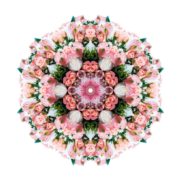 Blumenstrauß aus Rosen und Orchideen Mandala isoliert auf weißem Hintergrund. Kaleidoskopischer Effekt. — Stockfoto