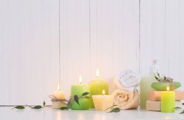 Kaplıca tedavisi beyaz arka plan üzerinde güzel kompozisyon