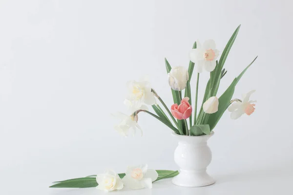 Fleurs Printemps Vase Blanc — Photo