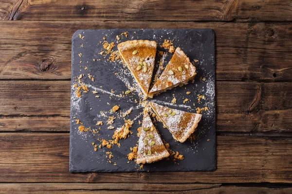 Stukjes Pompoen Pie Oude Houten Tafel — Stockfoto