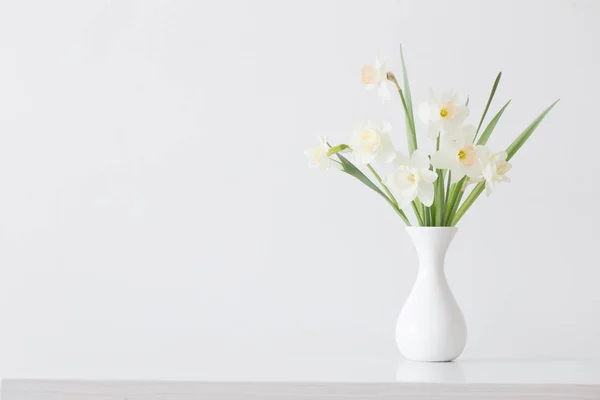 Flores Primavera Vaso Branco — Fotografia de Stock