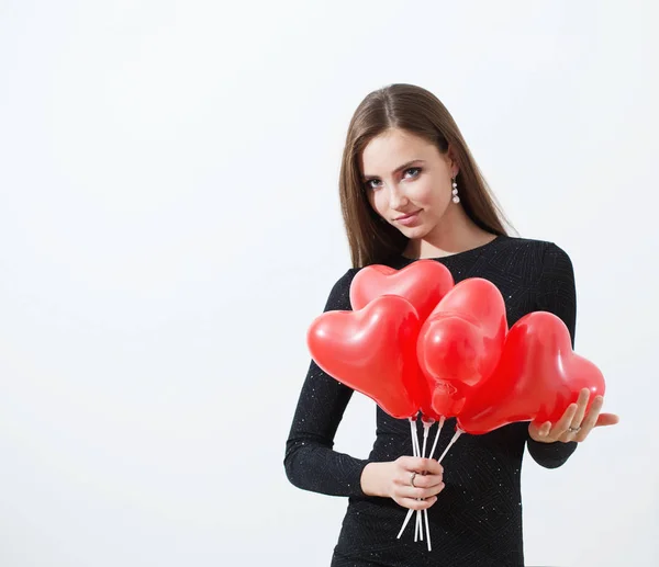 Vacker Flicka Med Röda Ballonger Vit Bakgrund — Stockfoto